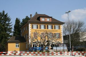 wikimedia commons cc-sa-by-3.0 User:Badener