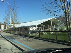 De Ufbau für d Mess laufd scho (Foti vom 9. Aprile 2015)