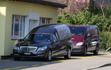 Badener Bestattungen Autos 2016-03-18.jpg