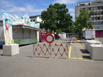 Sperri vor em Rothuus